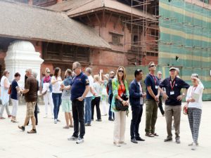 6,000 tourists throng Nepal